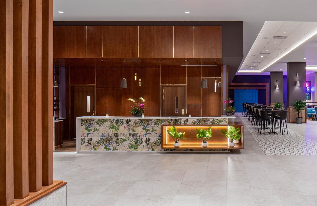 Hyatt Place Tampa Downtown Exterior photo
