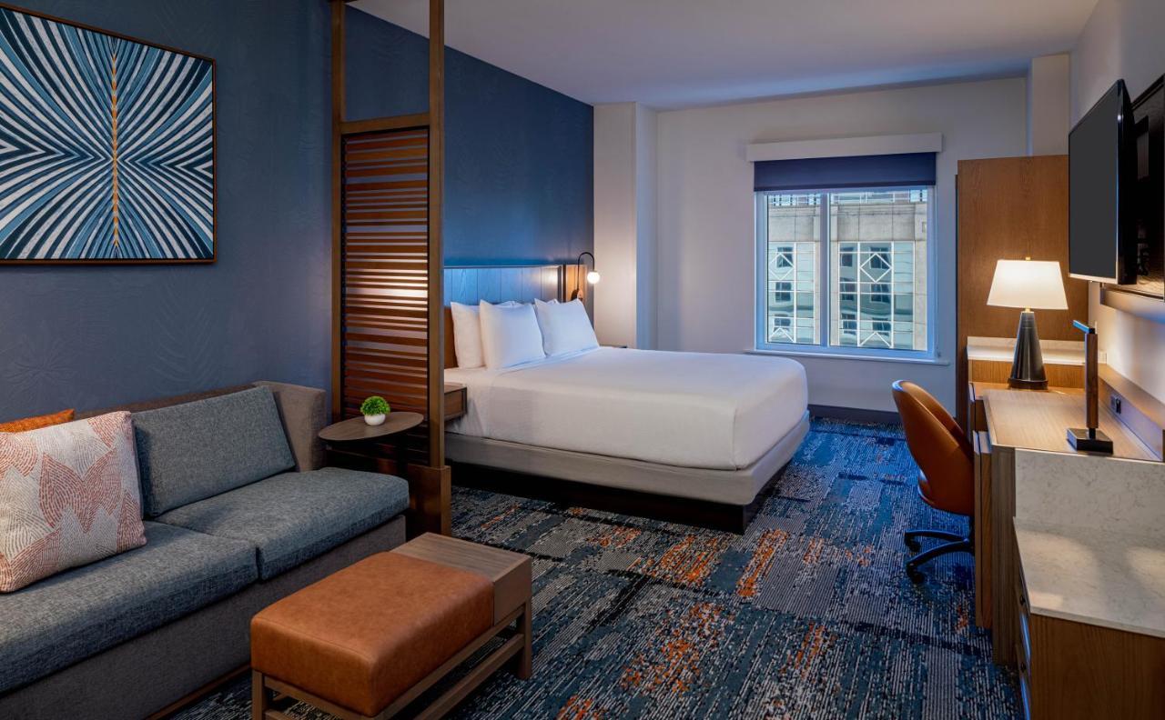 Hyatt Place Tampa Downtown Exterior photo
