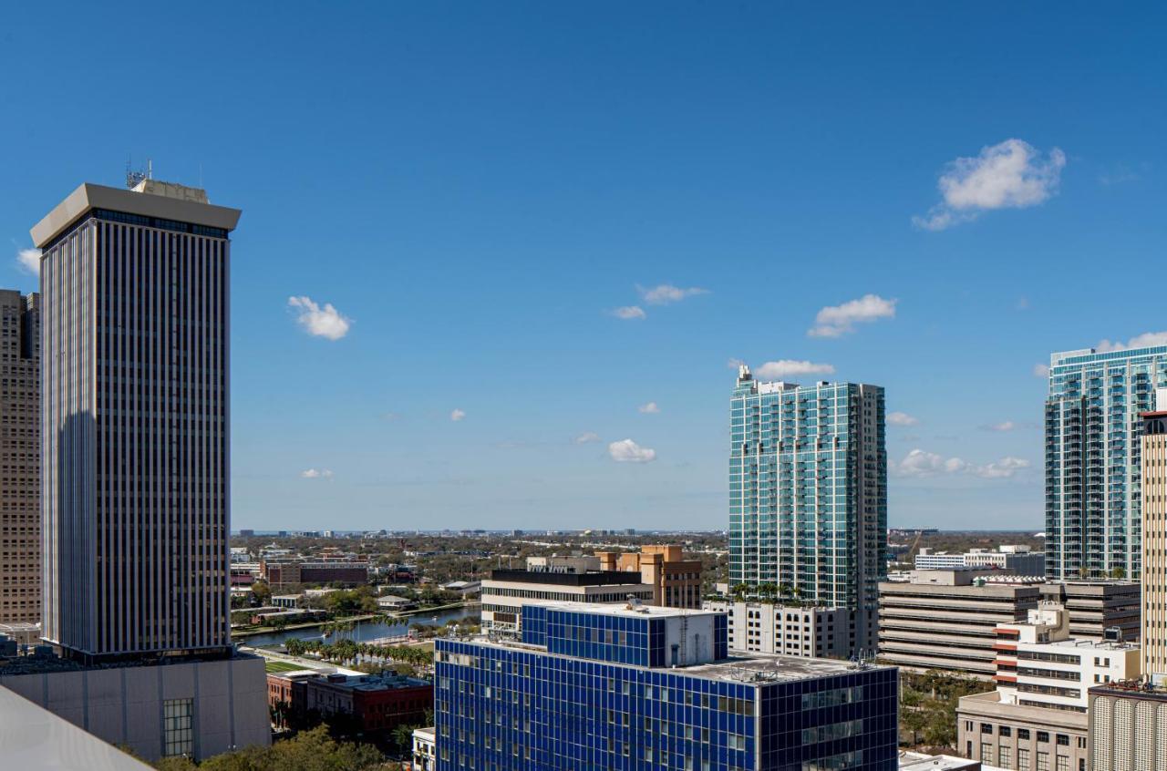 Hyatt Place Tampa Downtown Hotel Exterior photo